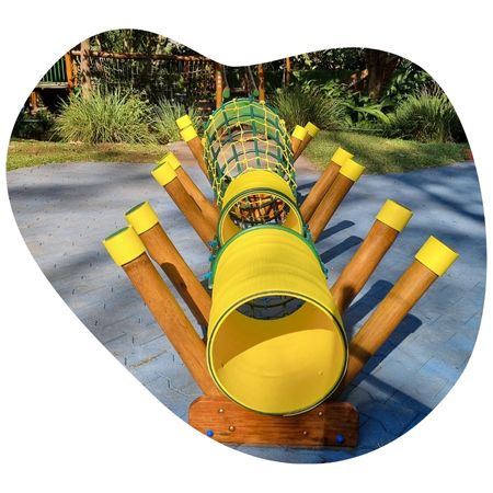 Playground Metálico em Jaguaré - São Paulo